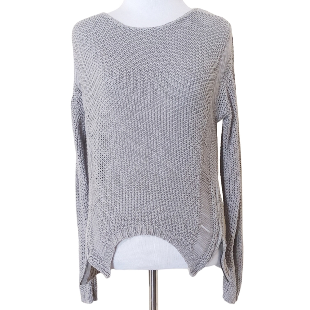 Cupcakes and Cashmere Grey Soft Knit Zippered Casual Pull Over Sweater Small